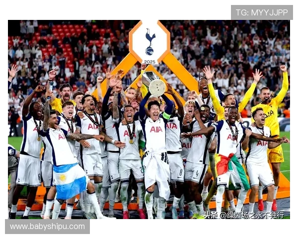 罗马诺称热刺接触利物浦罗伯逊