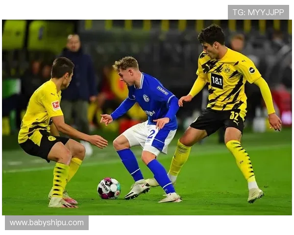 柏林联合战勒沃库森郑优营首发